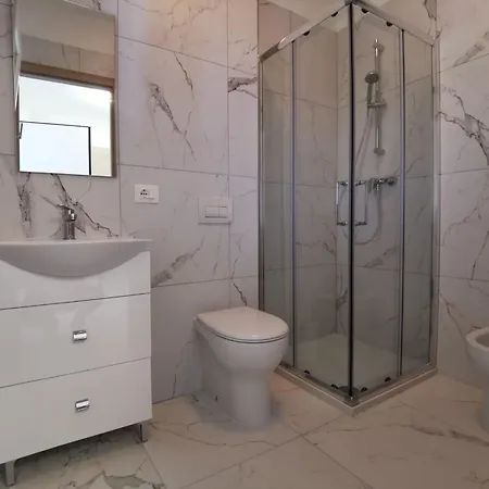 Апартаменти Modern In *