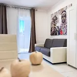 Διαμέρισμα Modern In Μπιμπιόνε