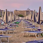 Апартаменти Modern In *