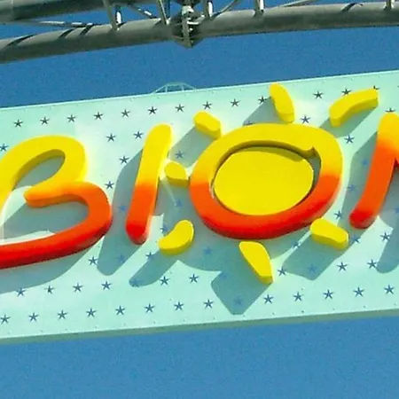 Modern In Μπιμπιόνε